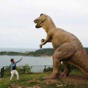 ［潮風の丘とまり］恐竜に出会える公園！スーパースライダーも楽しめる。- 湯梨浜町