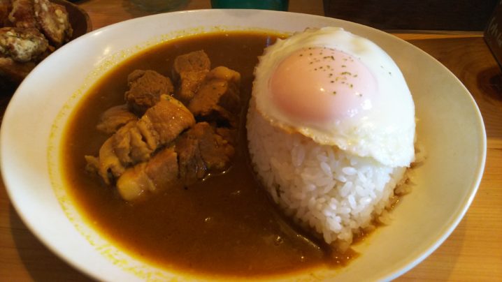 カレーハウスムーナ あたたかさ を重視したほっと一息のカレー屋さん 鳥取市 とっとりずむ