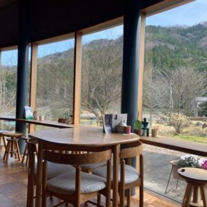 ［Cafe Berry］あおや和紙工房に併設！景色を眺めながらゆったりできるカフェ-青谷町