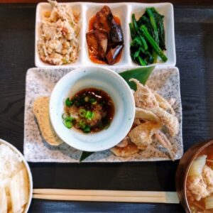 ［哲の台所］まごころこもった料理が食べられる定食＆居酒屋 – 鳥取市